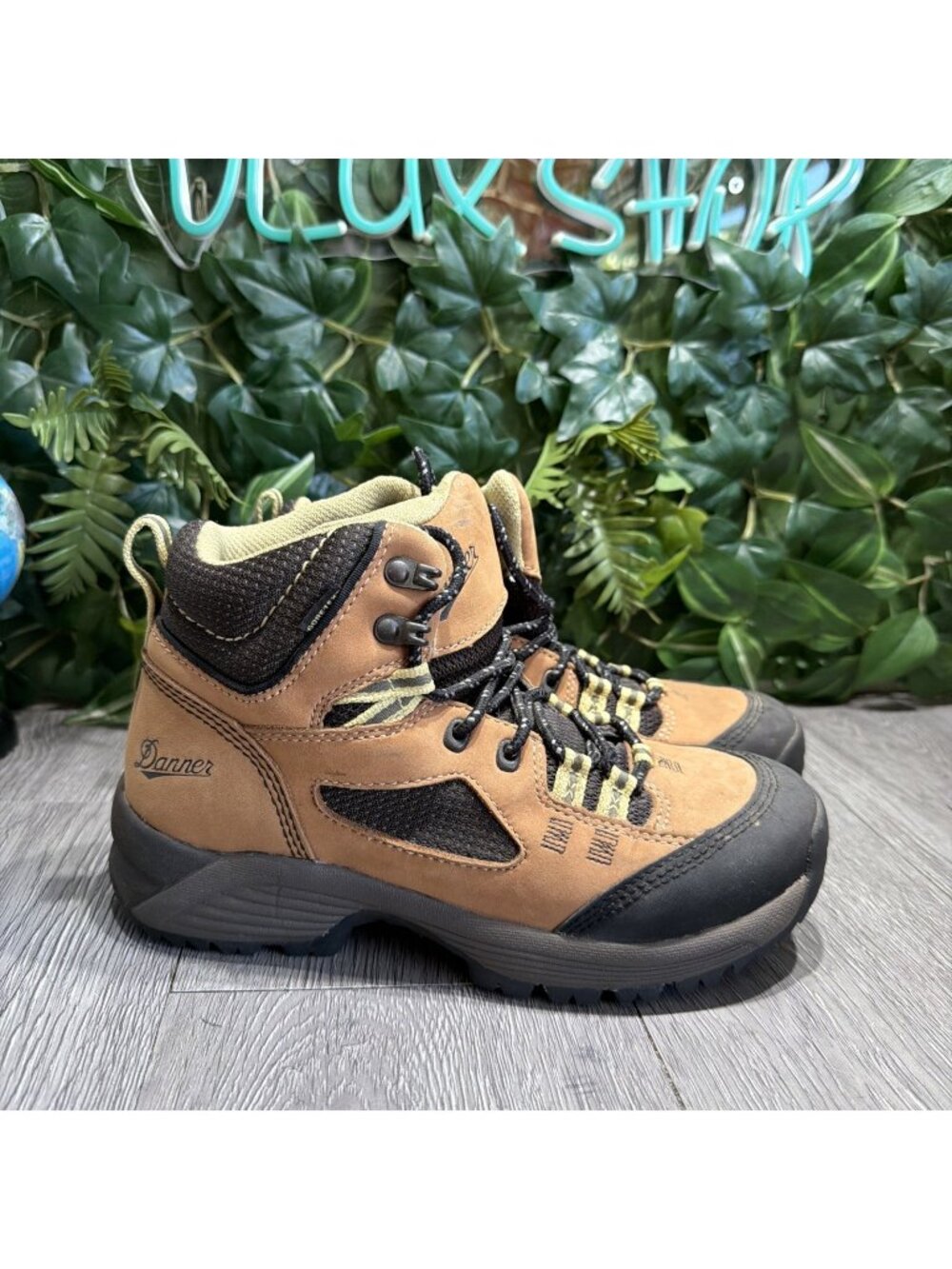 Womens Danner Hiking Boots Cloud Cap 6" Lace Up Leather Size 7.5